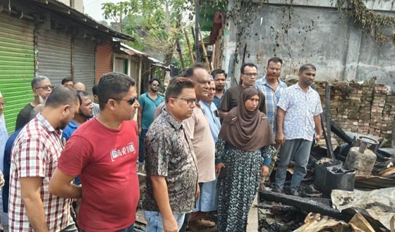 জিয়ানগরে অগ্নিকাণ্ডে পুড়ে ছাই হোটেল, ক্ষতি ৫ লাখ টাকা