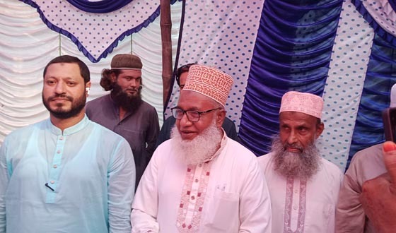 মোল্লাহাটে দুর্গাপূজা পরিদর্শনে সংসদ সদস্য মশিউর রহমান