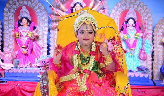 দক্ষিণ সুরমায় মাতৃরূপে দেবীর আরাধনা, কুমারী সানন্দাকে ঘিরে ভক্তদের ঢল