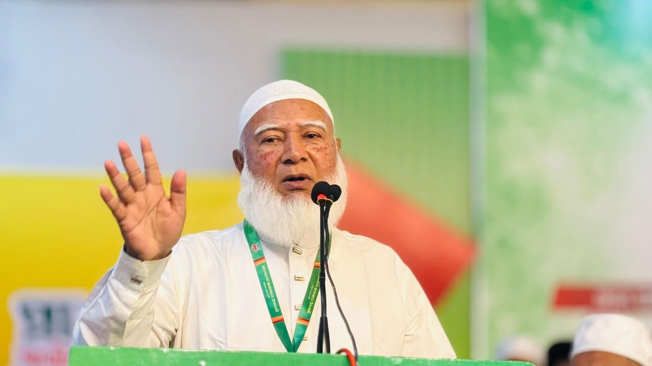 ইশরাকের পদক্ষেপ সঠিক, তবে অস্ত্র বহনের পদ্ধতি নিয়ে প্রশ্ন জামায়াত আমিরের