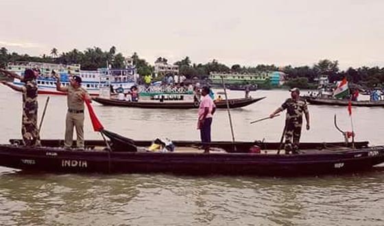 দেবহাটায় মিলনমেলা ছাড়াই শান্তিপূর্ণভাবে সম্পন্ন হলো বিজয়া দশমী