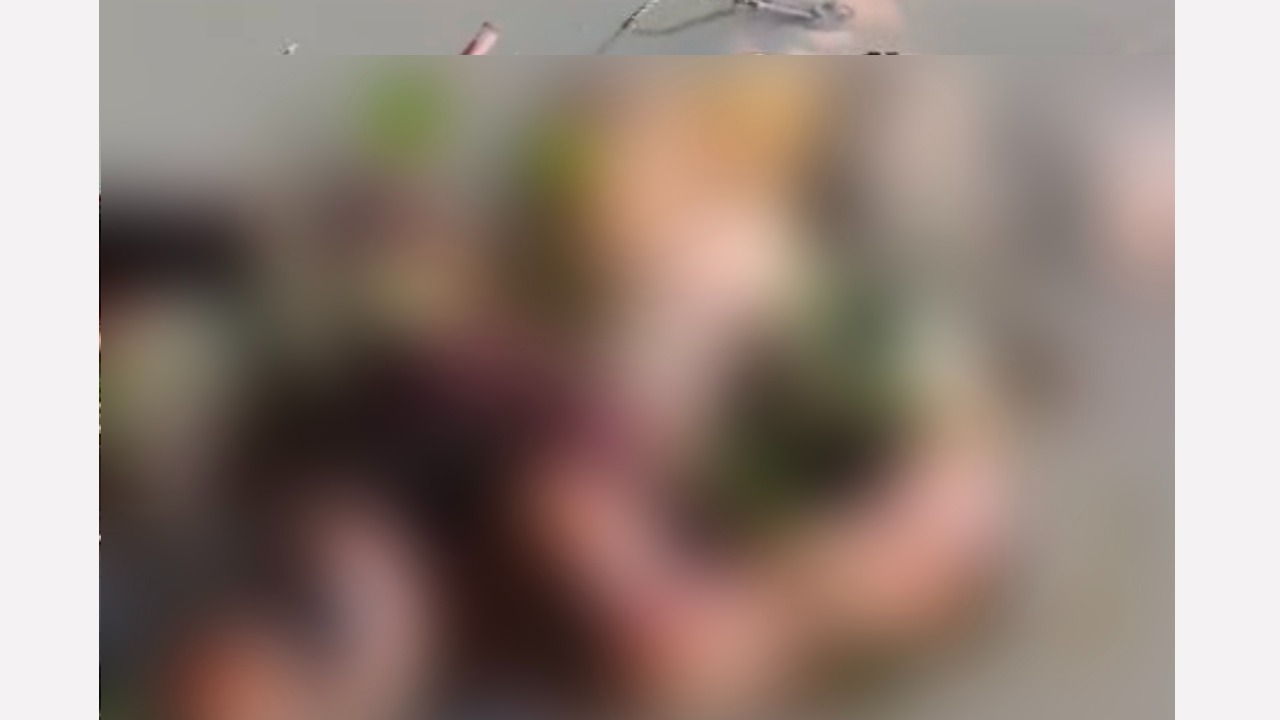 বাউফলে হাত-পা বাঁধা অজ্ঞাত ব্যক্তির লাশ উদ্ধার, শরীরে বাঁধা ১৬টি ইট