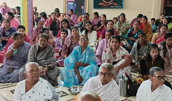 হাটহাজারীতে মহাসমারোহে   প্রবারনা  পূর্ণিমা উদযাপিত