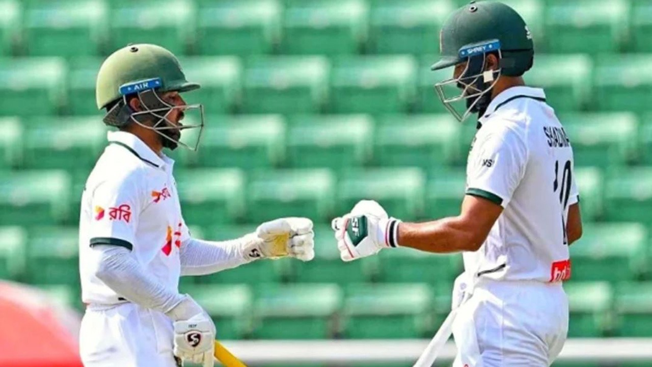 প্রথম দিন শেষে ৩ উইকেট হারিয়ে ২১৩ রান তুললো বাংলাদেশ