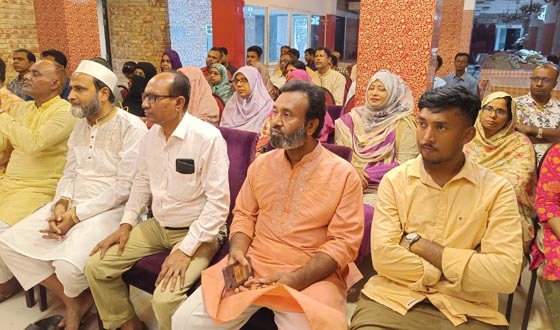 ঝিনাইদহ কলেজের শিক্ষক-কর্মচারীদের সাথে রাশেদ খাঁনের মতবিনিময়