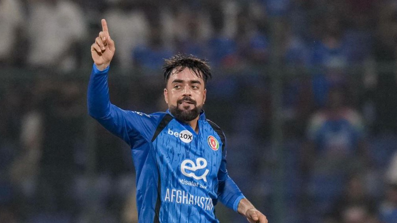 নতুন ইতিহাস লিখলেন রশিদ খান