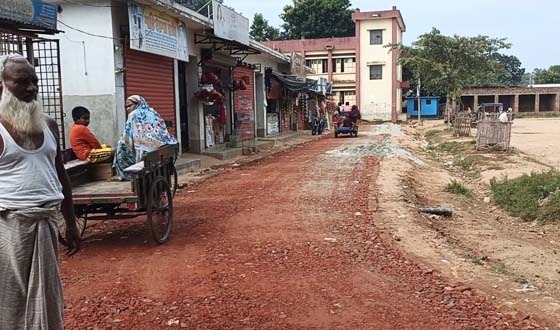 বগুড়ার শেরপুরে ৬৬ লাখ টাকার সড়ক নির্মাণে অনিয়মের অভিযোগ