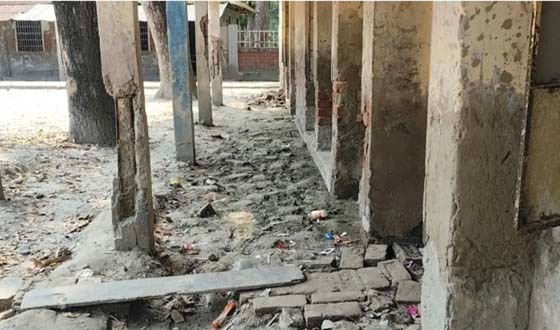 সাতক্ষীরায় ২৫০ ভবনে ঝুঁকির মুখে ৩৮ হাজার শিক্ষার্থী ও শিক্ষক