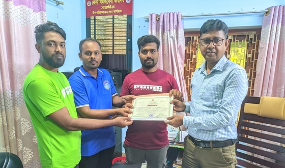 দেবহাটার সামাজিক স্বেচ্ছাসেবী সংস্থা আমাদের টিম পেল সমাজসেবার প্রাতিষ্ঠানিক স্বীকৃতি