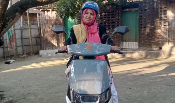 আটোয়ারীতে বিএনপি মহিলা দলের নেত্রীর স্কুটি চুরি