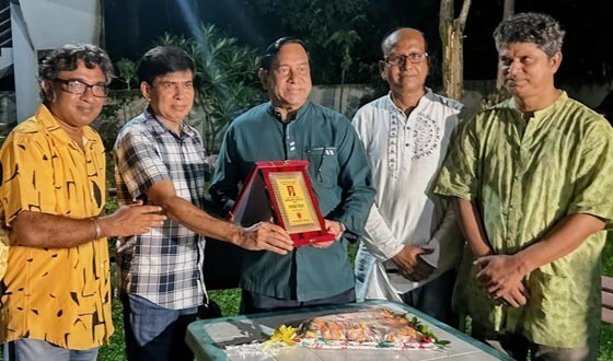 শেরপুরে প্রকৃতি ও জীবন ক্লাবের চেয়ারম্যান মুকিত মজুমদারকে সম্বর্ধনা