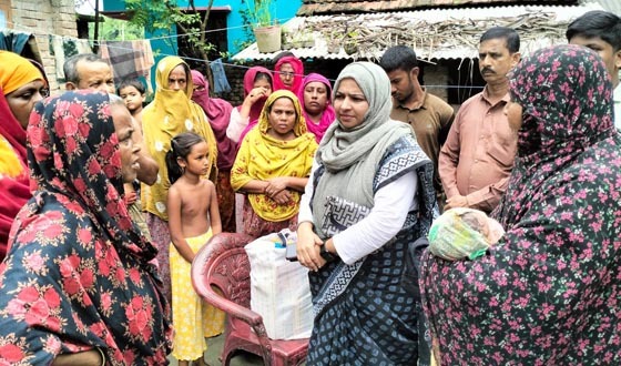 কালীগঞ্জে ‘মা’ হারানো নবজাতকের কোলজুড়ে মানবিক ইউএনও