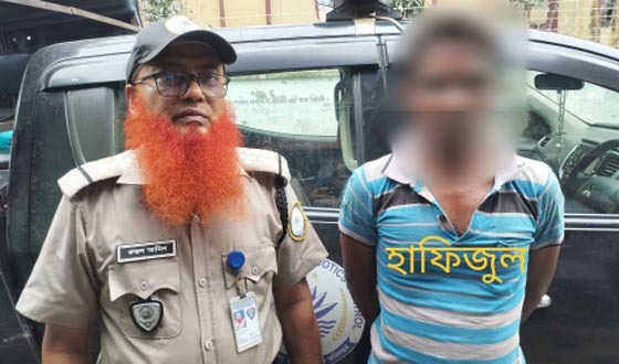 আশাশুনিতে ইয়াবাসহ ব্যবসায়ী গ্রেফতার