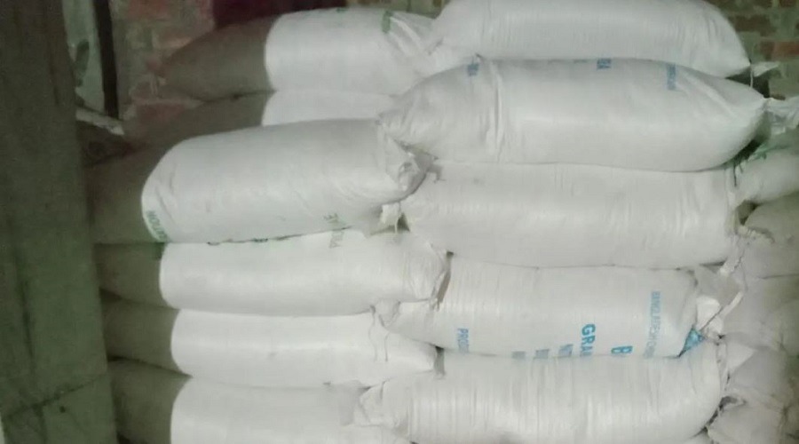 বিতরণ ব্যবস্থার দুর্বলতায় সার সংগ্রহে হয়রান হচ্ছে কৃষক