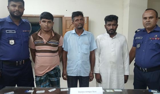 মুলাদীতে ইয়াবাসহ ৪ যুবক গ্রেপ্তার, কারাগারে প্রেরণ