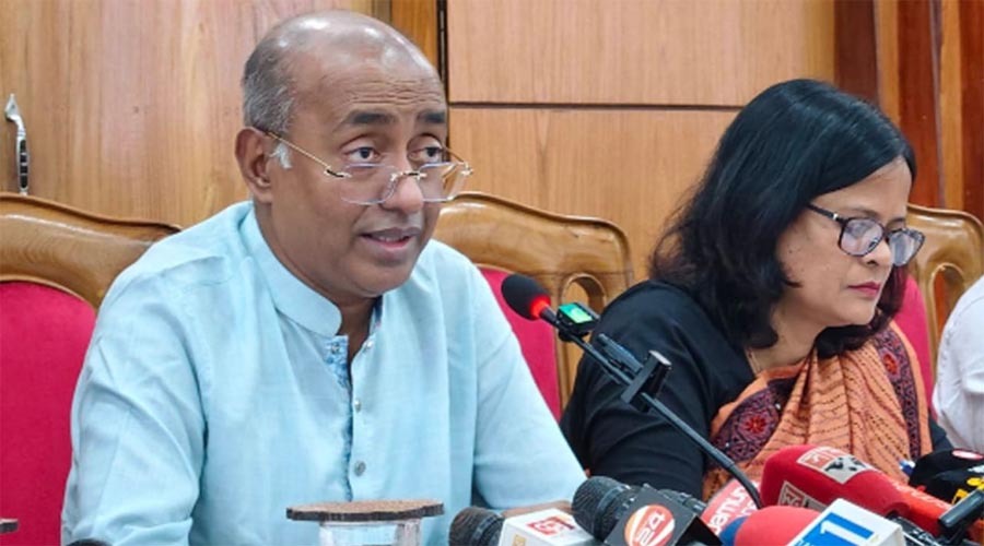 রাজনৈতিক ব্যক্তি বা গডফাদারের দায় সরকার নেবে না: আইনমন্ত্রী