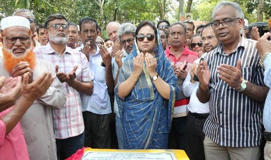 লালপুরে যানজট নিরসনে বাইপাস সড়কের নির্মাণ কাজের উদ্বোধন