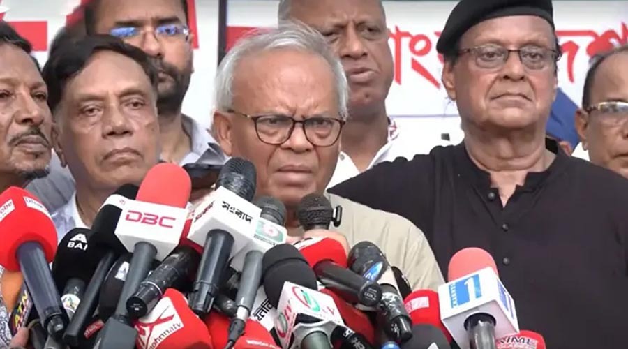 হাসিনাকে ফেরত না দেওয়ায় ভারতের বিরুদ্ধে ‘চক্রান্তের’ অভিযোগ রিজভীর