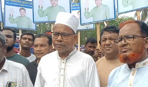 চেয়ারম্যান হতে চান আলমগীর, মোটরসাইকেল নিয়ে শোডাউন