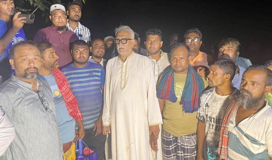 আটক ৫ বাংলাদেশি ১১ দিন পর ফেরত দিলেন বিএসএফ