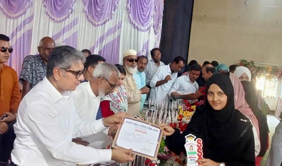 মুক্তাগাছা বিএনপির উদ্যোগে শিক্ষার্থী সংবর্ধনা