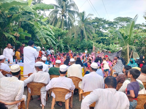 দৌলতখানে মেয়র প্রার্থী রিয়াজের উঠান বৈঠক