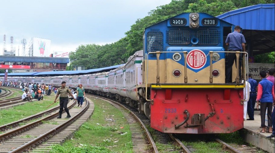 লোকসান ও সঙ্কটের অজুহাতে বেসরকারি ব্যবস্থায় দেয়া হচ্ছে আরো অর্ধডজন ট্রেন