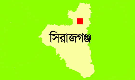 রায়গঞ্জে ভাঙ্গা সেতু দিয়ে পারাপার