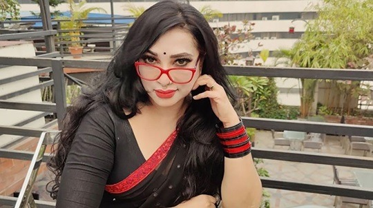 এবার অভিনেত্রী হিসেবে আত্মপ্রকাশ করলেন ডাক্তার সাবরিনা