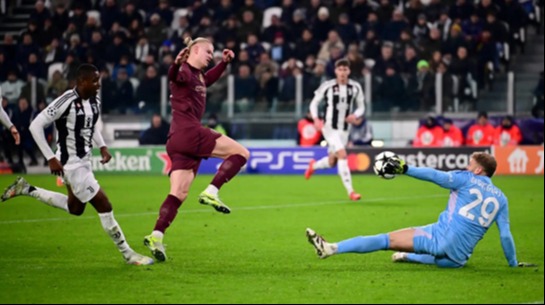 রোমাঞ্চকর ম্যাচে জয় পেলো বার্সা