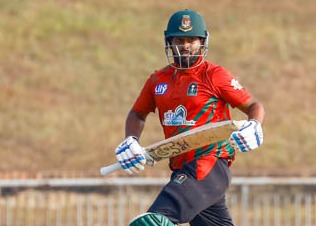 দিয়াবাতের গোলে তিনে তিন মোহামেডানের