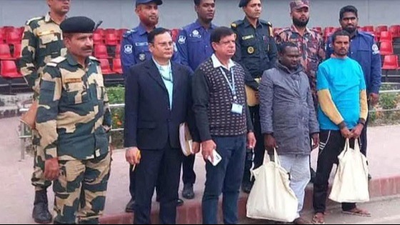 বেনাপোল ২ ভারতীয় নাগরিককে স্বদেশে ফেরত