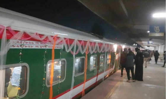 খুলনা-ঢাকার সাড়ে তিন ঘন্টার রেল যাত্রা শুরু