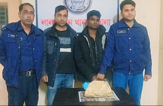লালমোহন মাদকসহ আটক ১