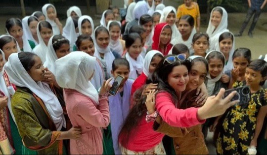 পরীর উঠানে শিক্ষার্থীদের ভিড় !