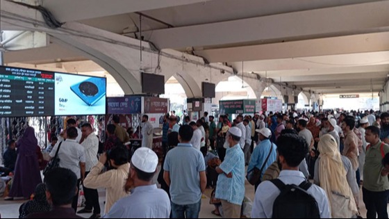 সার্ভার জটিলতায় কমলাপুরে ট্রেনের শিডিউল বিপর্যয়