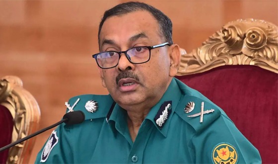 শোভাযাত্রায় মুখোশ পরে আসা যাবে না: ডিএমপি কমিশনার