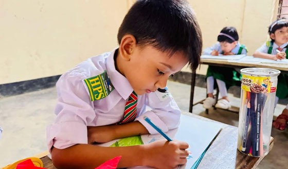 হিলিতে বাংলা নববর্ষ উপলক্ষে শিশু-কিশোরদের চিত্রাংকন ও রচনা প্রতিযোগিতা