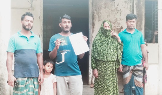 ভোলায় রেমিট্যান্স যোদ্ধা প্রবাসীর বাড়িতে হামলা ভাংচুর