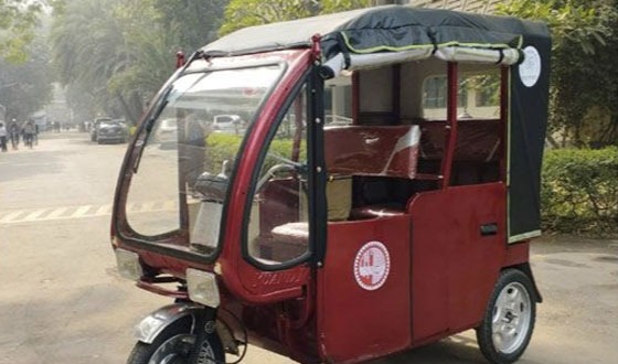 কালীগঞ্জে ১ ইজিবাইকসহ ২ চোর আটক