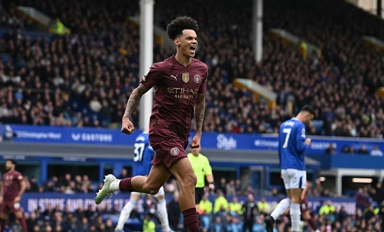 শেষ মুহূর্তের নাটকীয়তায় সেরা চারে ম্যানসিটি