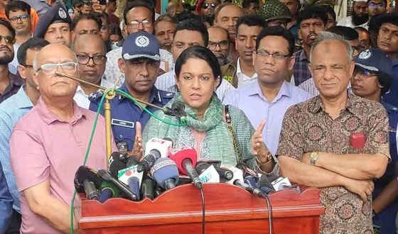 ভবদহ অঞ্চলে জলাবদ্ধতার চিরস্থায়ী সমাধানের পথে হাঁটছে সরকার: উপদেষ্টা রিজওয়ানা