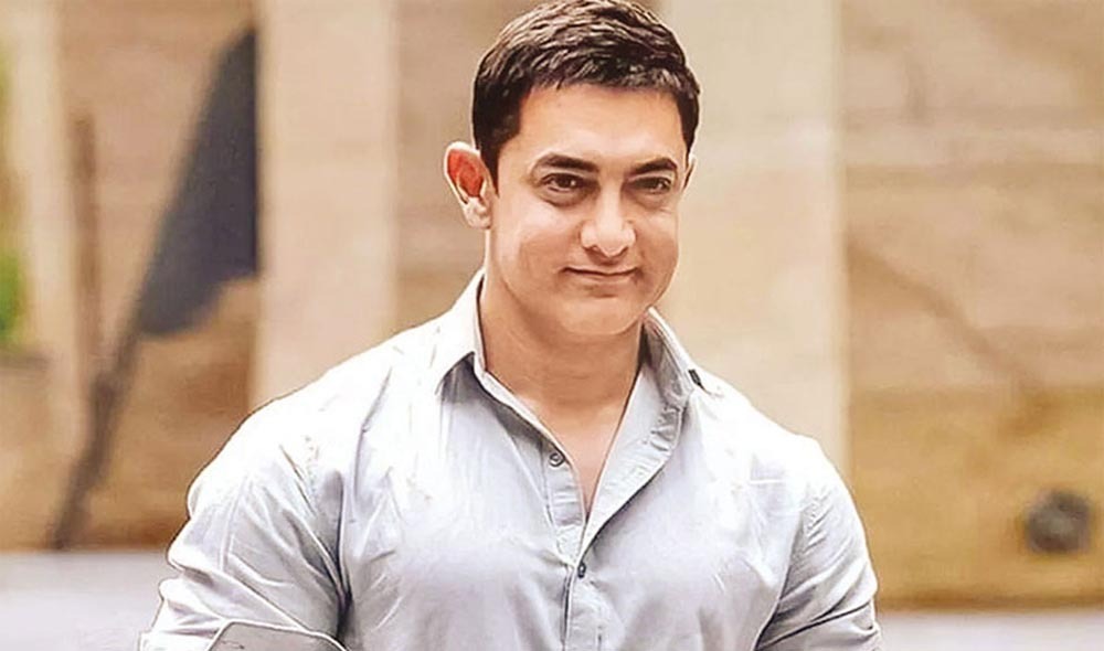 নিরাপত্তা না বিলাসিতা? শাহরুখের পর এবার বাড়ি ছাড়লেন আমির খান