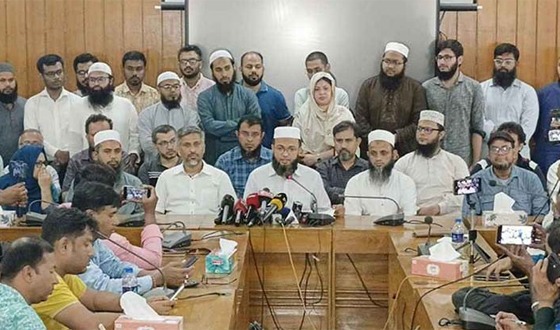 চাপ দিয়ে কুয়েট উপাচার্যকে অপসারণ করলে মানবে না শিক্ষক সমিতি