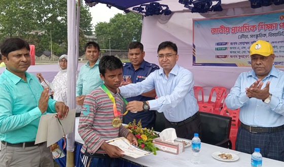 নীলফামারীতে জাতীয় প্রাথমিক শিক্ষা পদক প্রতিযোগীতার পুরস্কার বিতরণী