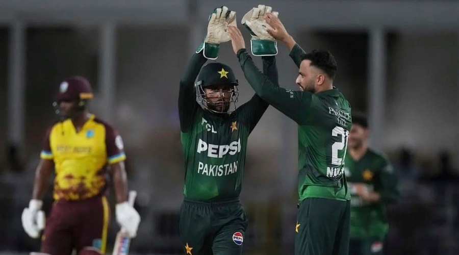 টি-টোয়েন্টিতে জয় পেলো পাকিস্তান