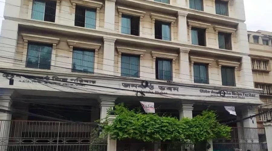 জনকণ্ঠে অস্থিরতা: লাল-কালো রঙের বিতর্ক থেকে মামলা, নিয়ন্ত্রণ নেয় ‘সম্পাদকীয় বোর্ড’