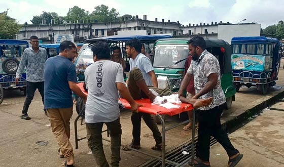 সুনামগঞ্জে বাস-সিএনজির মুখোমুখি সংঘর্ষে তিনজন নিহত