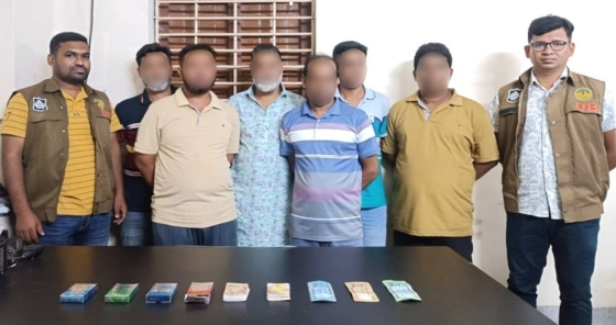 রাজশাহীতে জুয়ার আসর থেকে গ্রেপ্তার ৬
