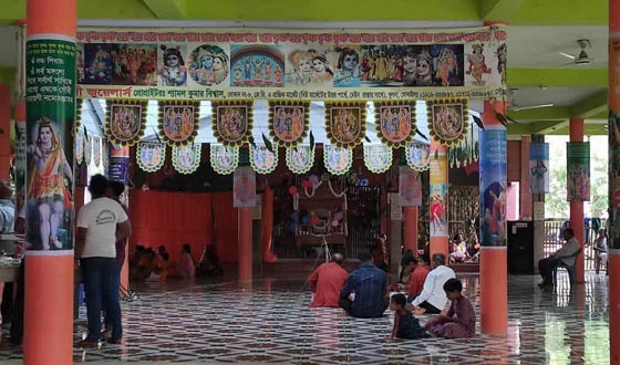 দিঘলিয়ার সর্ববৃহৎ আশ্রম শ্রী শ্রী রাঁধা গোবিন্দ সেবাশ্রম